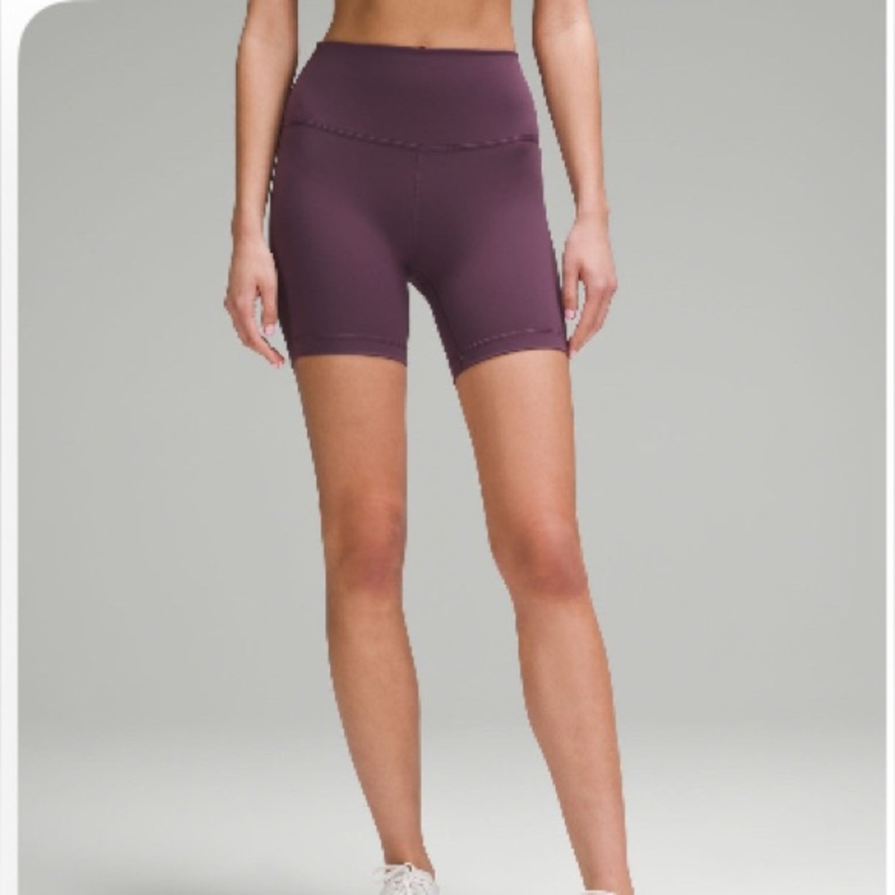 Lululemon Wunder Train High-Rise Short 6” 

Size: 4

Color: Grape Thistle